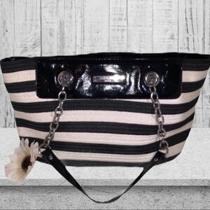 Liz Claiborne pure 